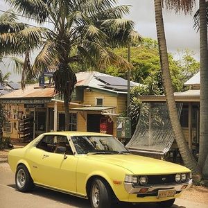 Meet your Posher, Lino